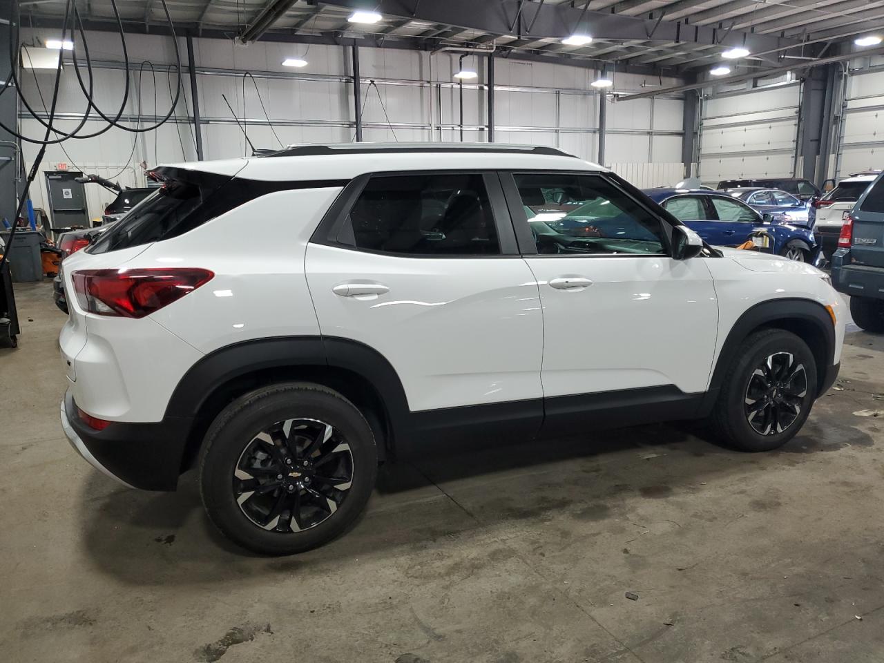 Image 3 of 2022 CHEVROLET TRAILBLAZER LT 2022 with VIN KL79MPSL3NB029657