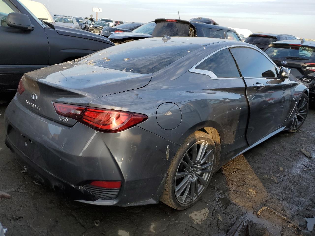 Image 3 of 2018 INFINITI Q60 LUXE 300 2018 with VIN JN1EV7EK8JM343033