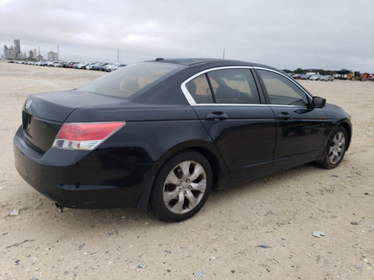 Image 3 of 2010 HONDA ACCORD EXL 2010 with VIN 1HGCP2F86AA016699