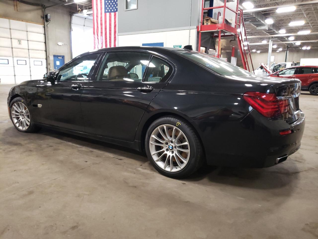 Obraz 2 z Bmw 750 Lxi 2015 z VIN WBAYF8C53FD654710