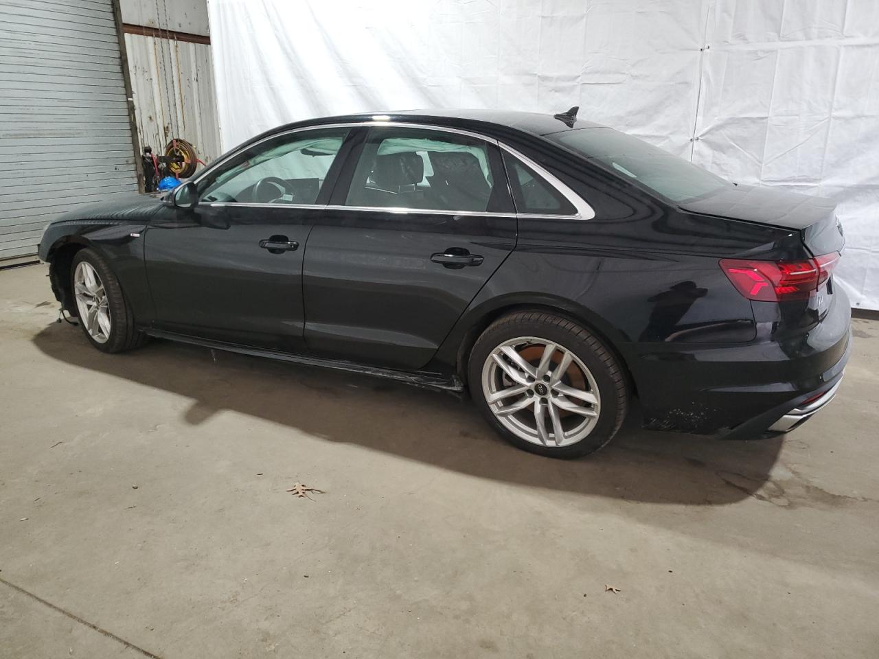Изображение 2 2023 AUDI A4 PREMIUM PLUS 45 2023 с VIN WAUEAAF48PA010540