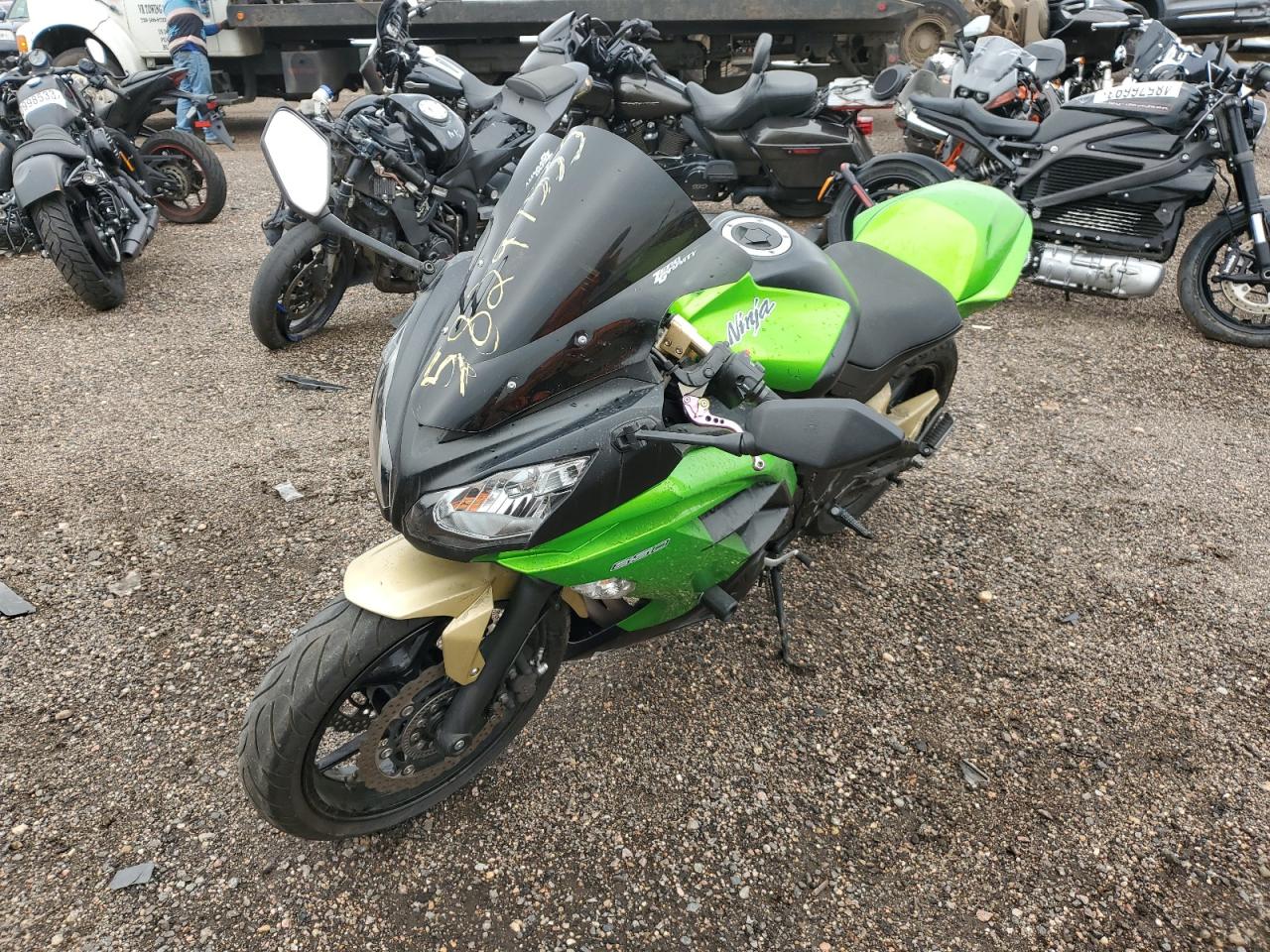 Image 2 of Kawasaki Ex650 F 2017 with VIN JKAEXEF10EDA17604