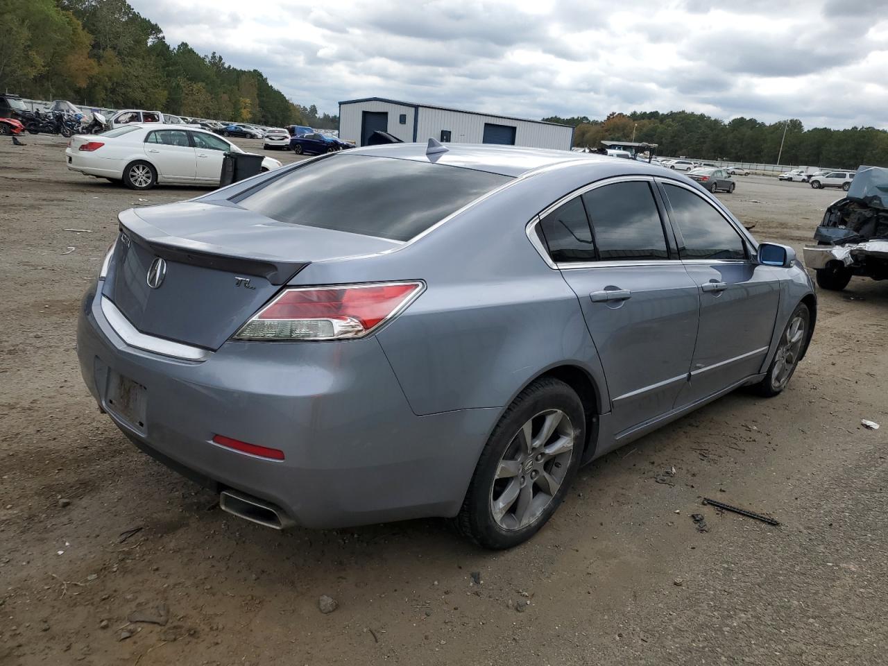 Изображение 3 2012 ACURA TL  2012 с VIN 19UUA8F50CA004338
