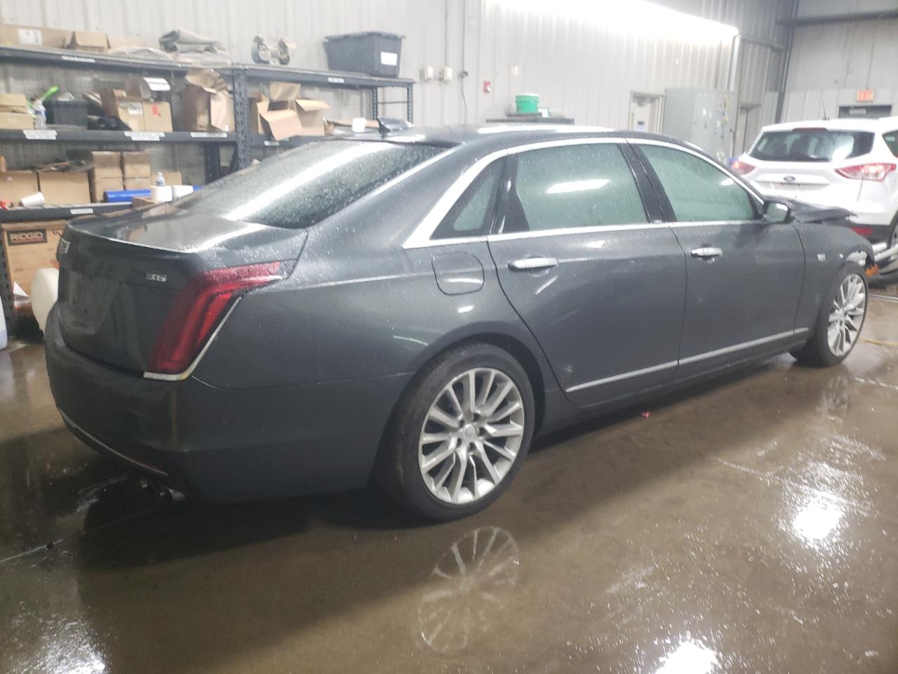 Изображение 3 2017 CADILLAC CT6 LUXURY 2017 с VIN 1G6KD5RS8HU169656