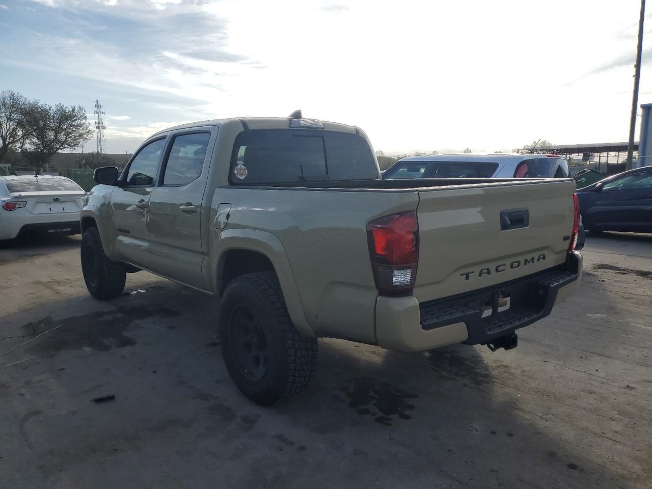 Изображение 2 2019 TOYOTA TACOMA DOUBLE CAB 2019 с VIN 3TMCZ5AN3KM232165