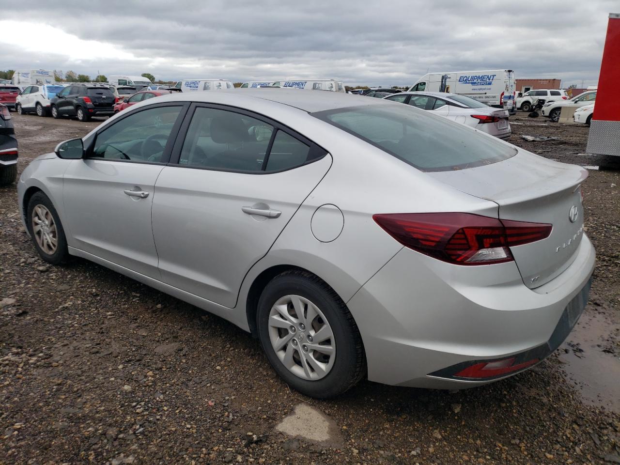 Изображение 2 2019 HYUNDAI ELANTRA SE 2019 с VIN 5NPD74LF4KH406566