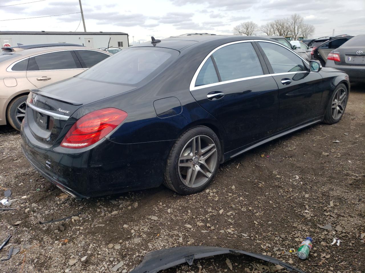 Obraz 3 z 2016 MERCEDES-BENZ S 550 4MATIC 2016 z VIN WDDUG8FB9GA217755