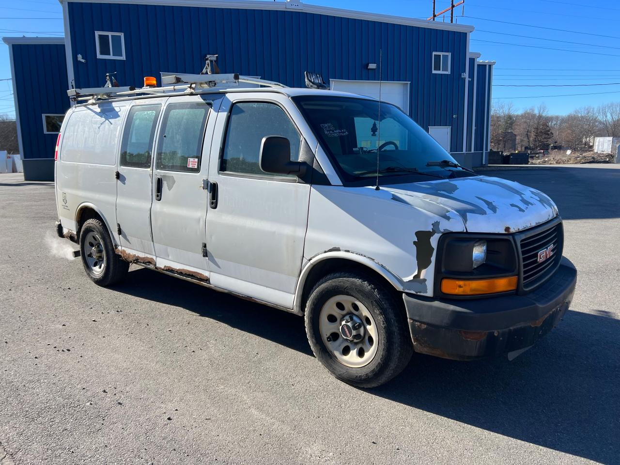 Изображение 2010 GMC SAVANA G1500 2010