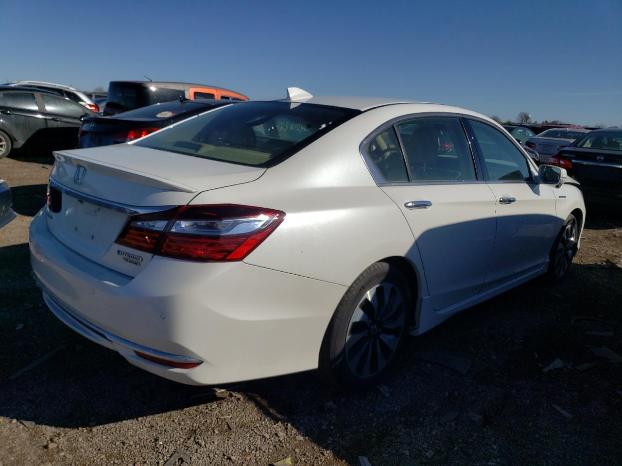 Изображение 3 2017 HONDA ACCORD TOURING HYBRID 2017 с VIN JHMCR6F79HC007905