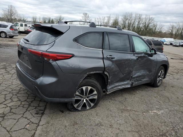 Obraz 3 z 2023 TOYOTA HIGHLANDER HYBRID XLE 2023 z VIN 5TDKBRCH9PS567789