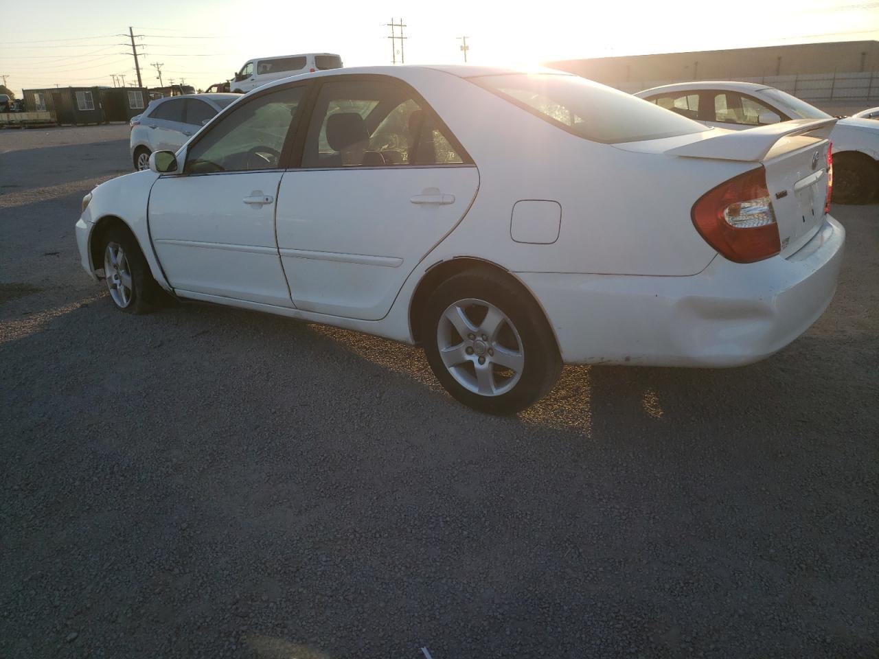 Obraz 2 z 2004 TOYOTA CAMRY SE 2004 z VIN JTDBA32K640007398