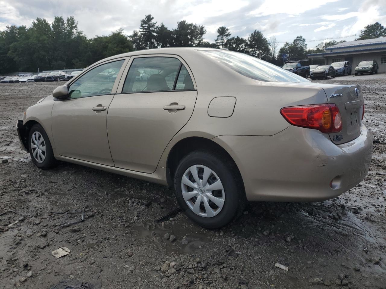 Obraz 2 z 2010 TOYOTA COROLLA BASE 2010 z VIN 2T1BU4EE1AC275991