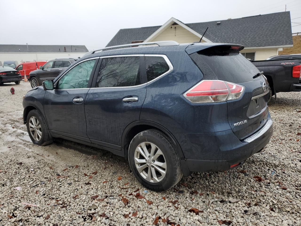 Obraz 2 z 2016 NISSAN ROGUE S 2016 z VIN 5N1AT2MV9GC885655