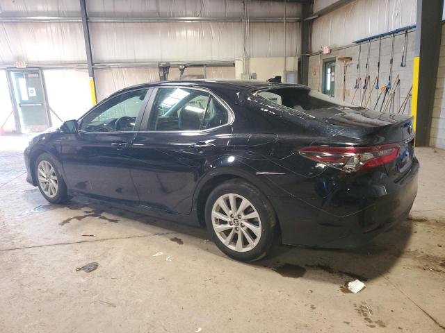 Obraz 2 z 2022 TOYOTA CAMRY LE 2022 z VIN 4T1C11AK5NU696933