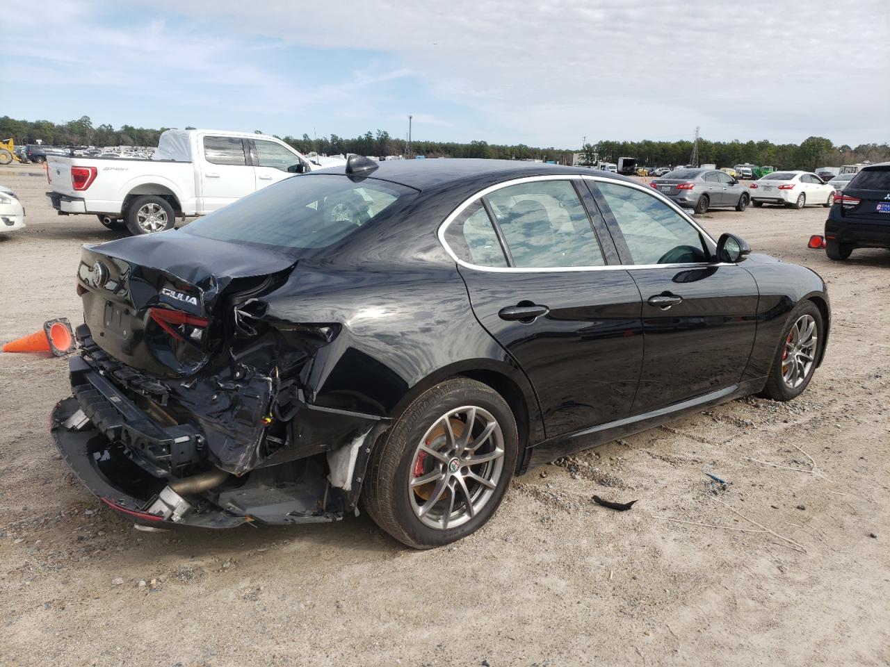 Изображение 3 2018 ALFA ROMEO GIULIA  2018 с VIN ZARFAEBNXJ7590591
