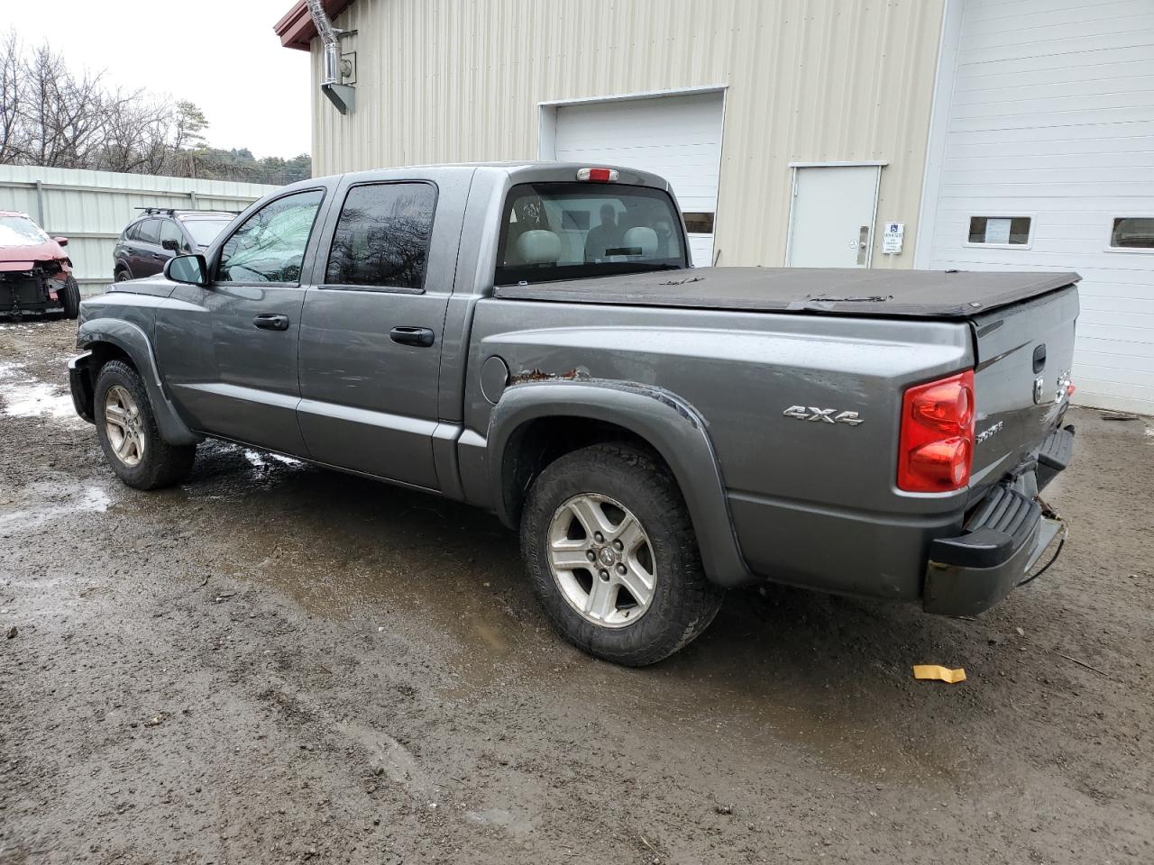 Image 2 of 2011 DODGE DAKOTA SLT 2011 with VIN 1D7RW3GK3BS673800