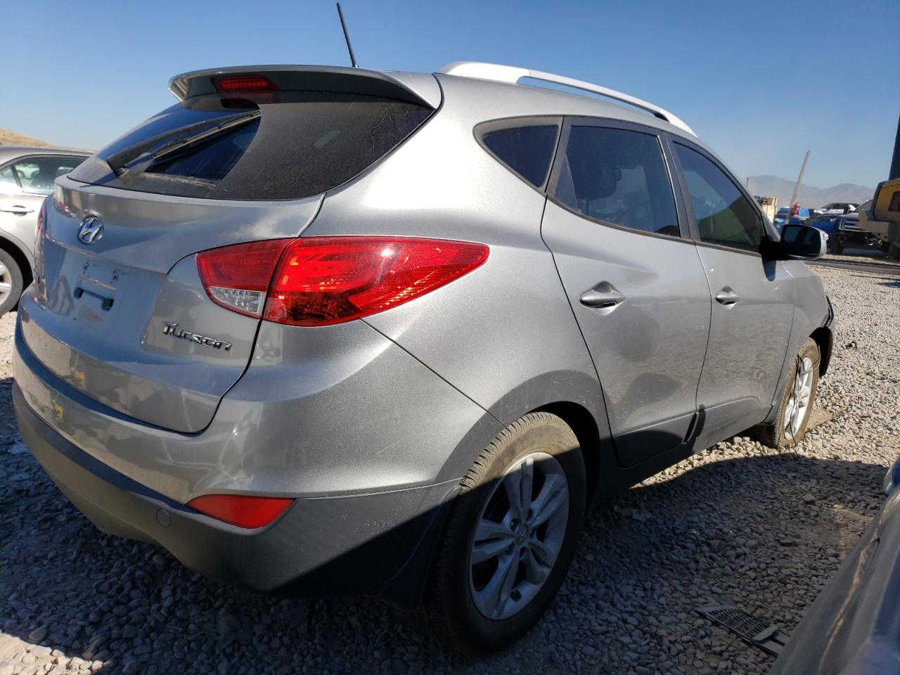 Image 3 of 2013 HYUNDAI TUCSON GLS 2013 with VIN KM8JU3AC0DU567371