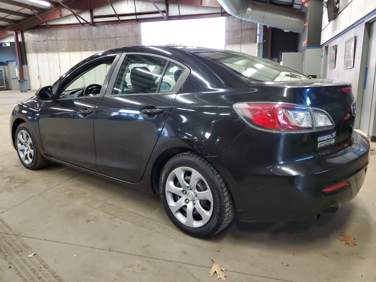 Image 2 of 2012 MAZDA 3 I 2012 with VIN JM1BL1UF3C1571758