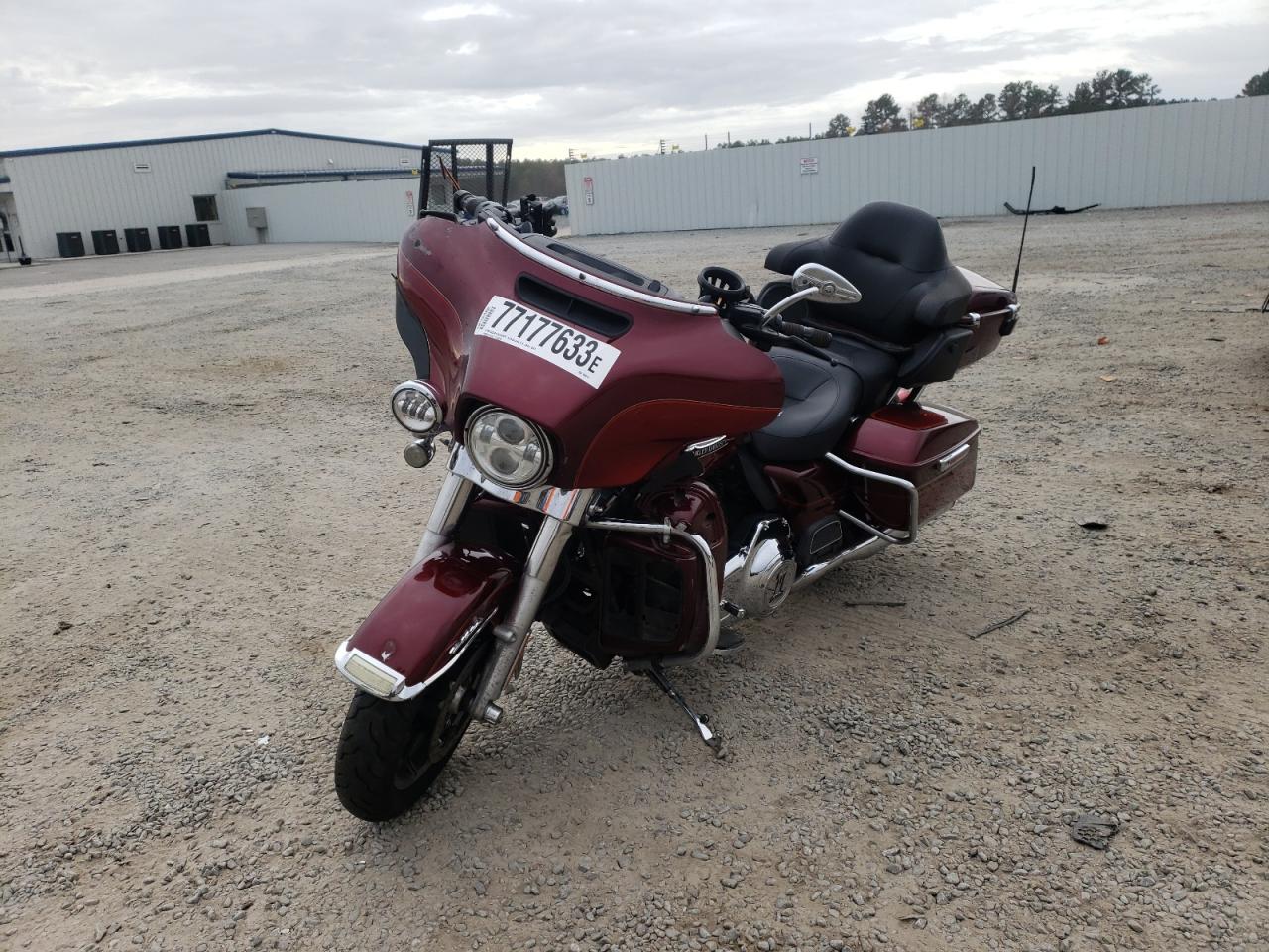Image 2 of 2016 HARLEY-DAVIDSON FLHTCU ULTRA CLASSIC ELECTRA GLIDE 2016 with VIN 1HD1FCM11GB688014