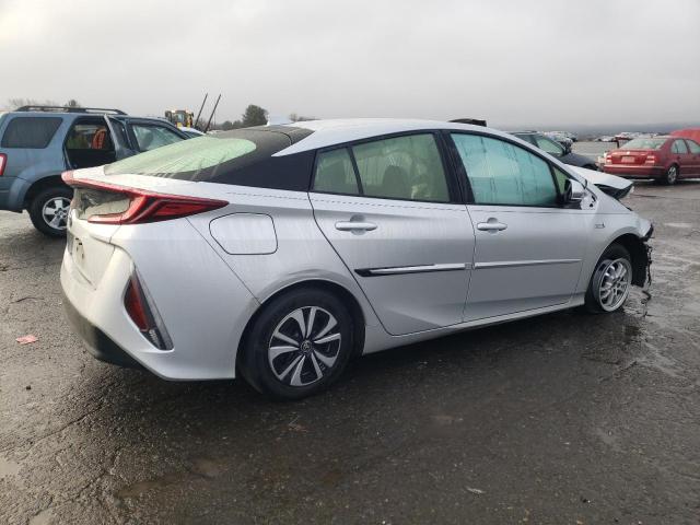 Image 3 of 2017 TOYOTA PRIUS PRIME  2017 with VIN JTDKARFPXH3046900