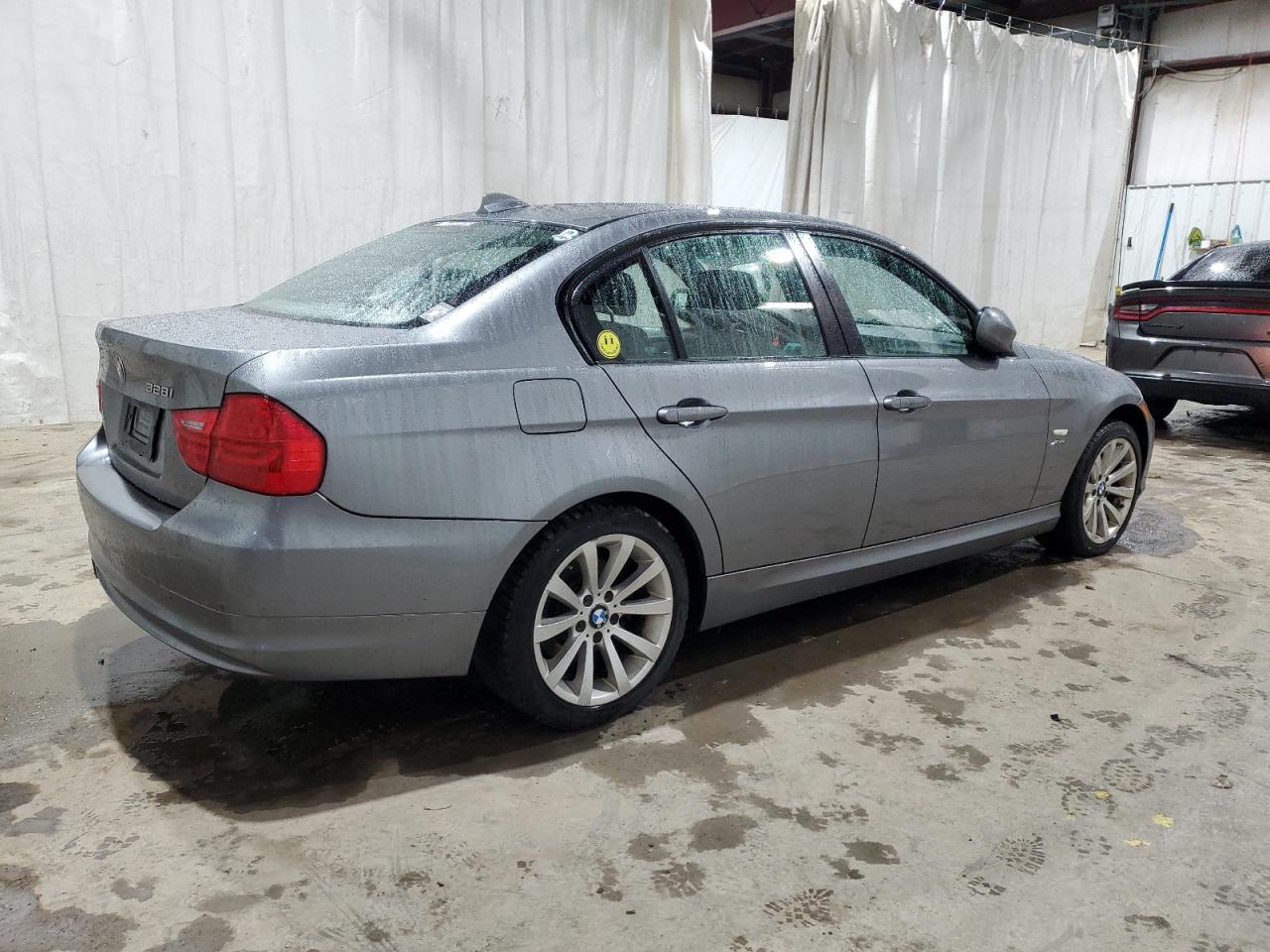 Image 3 of 2011 BMW 328 XI SULEV 2011 with VIN WBAPK5G53BNN51632
