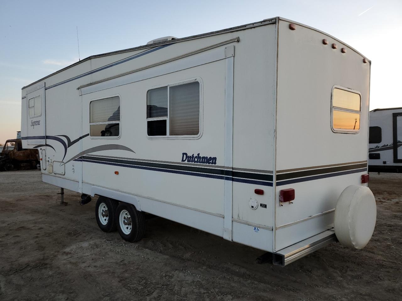 Image 3 of 2000 DUTC SUPREME 2000 with VIN 47CFS0P20YP600952
