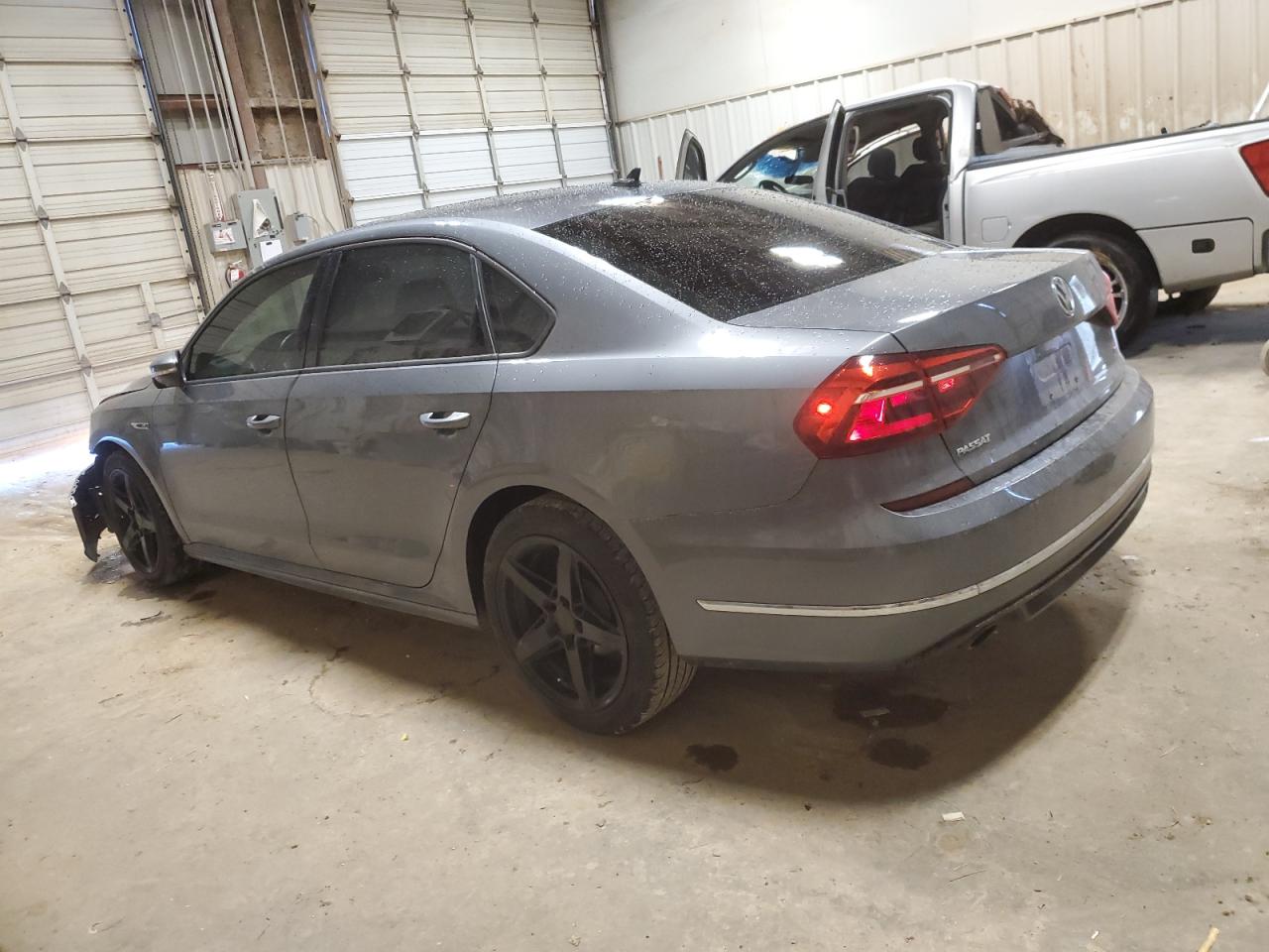 Image 2 of 2018 VOLKSWAGEN PASSAT S 2018 with VIN 1VWAA7A36JC033343