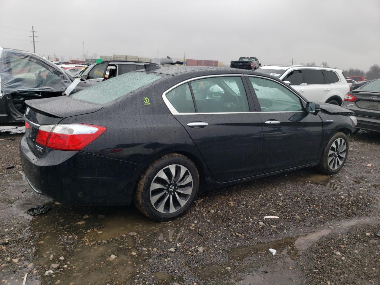 Изображение 3 2015 HONDA ACCORD TOURING HYBRID 2015 с VIN 1HGCR6F76FA000907