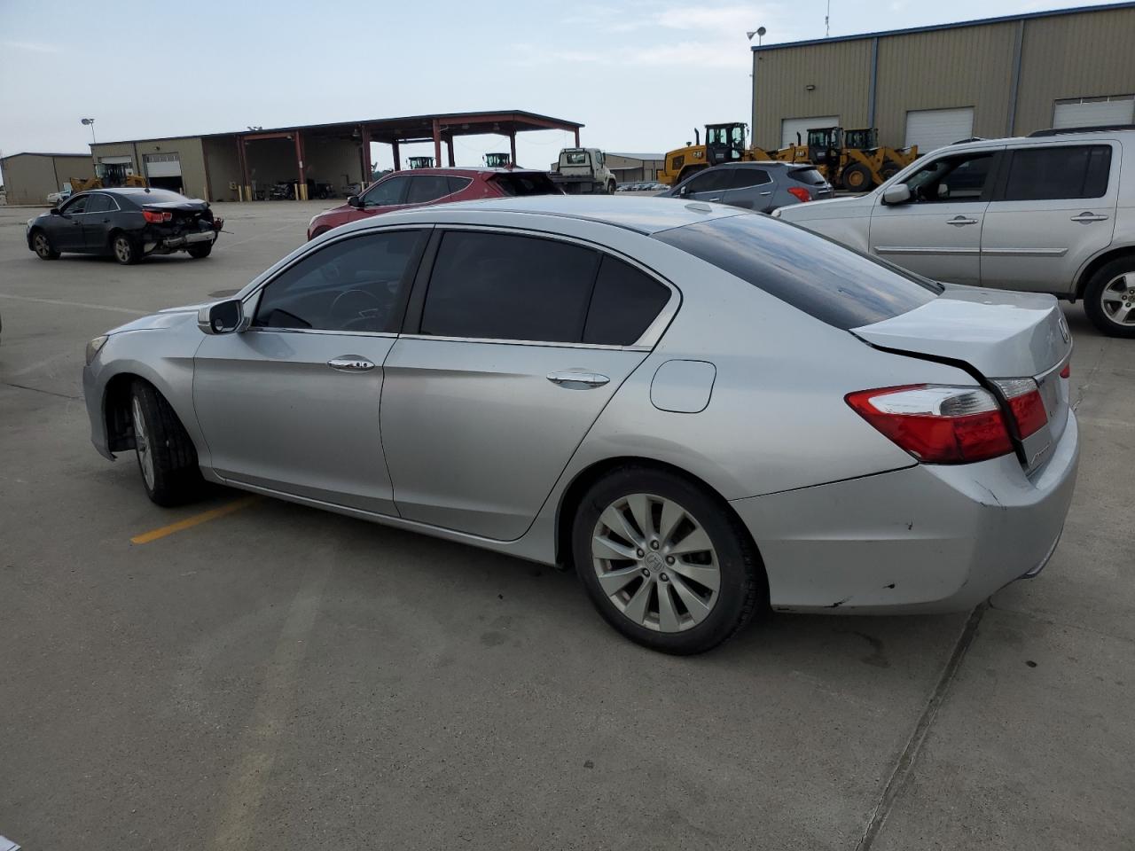 Изображение 2 2015 HONDA ACCORD EXL 2015 с VIN 1HGCR2F85FA182939