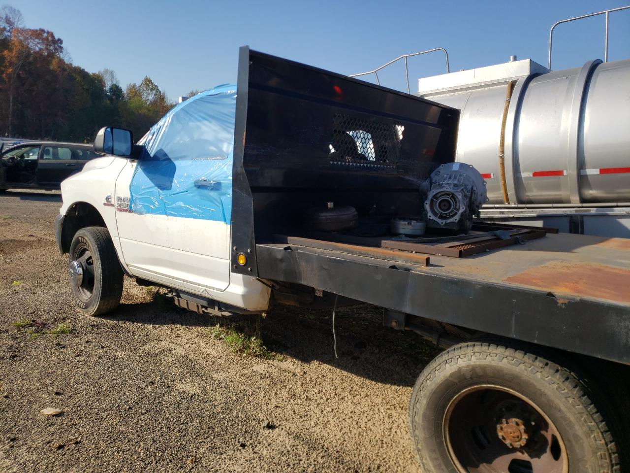 Image 3 of 2016 RAM 3500  2016 with VIN 3C7WRTAL1GG316915