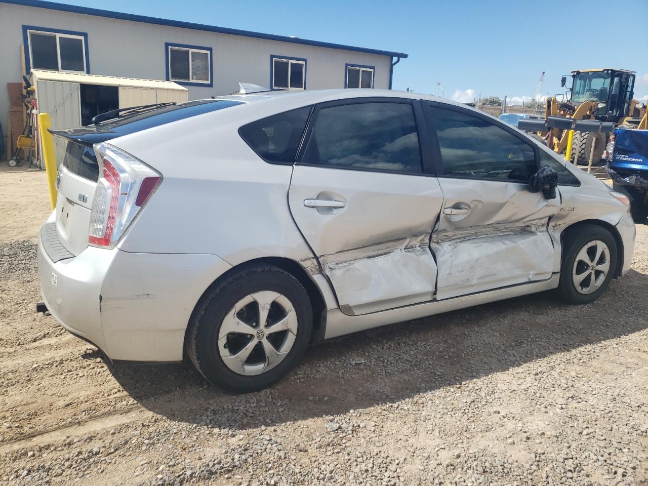 Image 3 of 2015 TOYOTA PRIUS  2015 with VIN JTDKN3DU9F0419272
