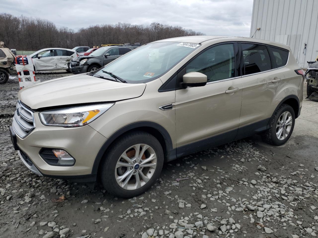 Obraz 1 z 2017 FORD ESCAPE SE 2017 z VIN 1FMCU0GD3HUF01250