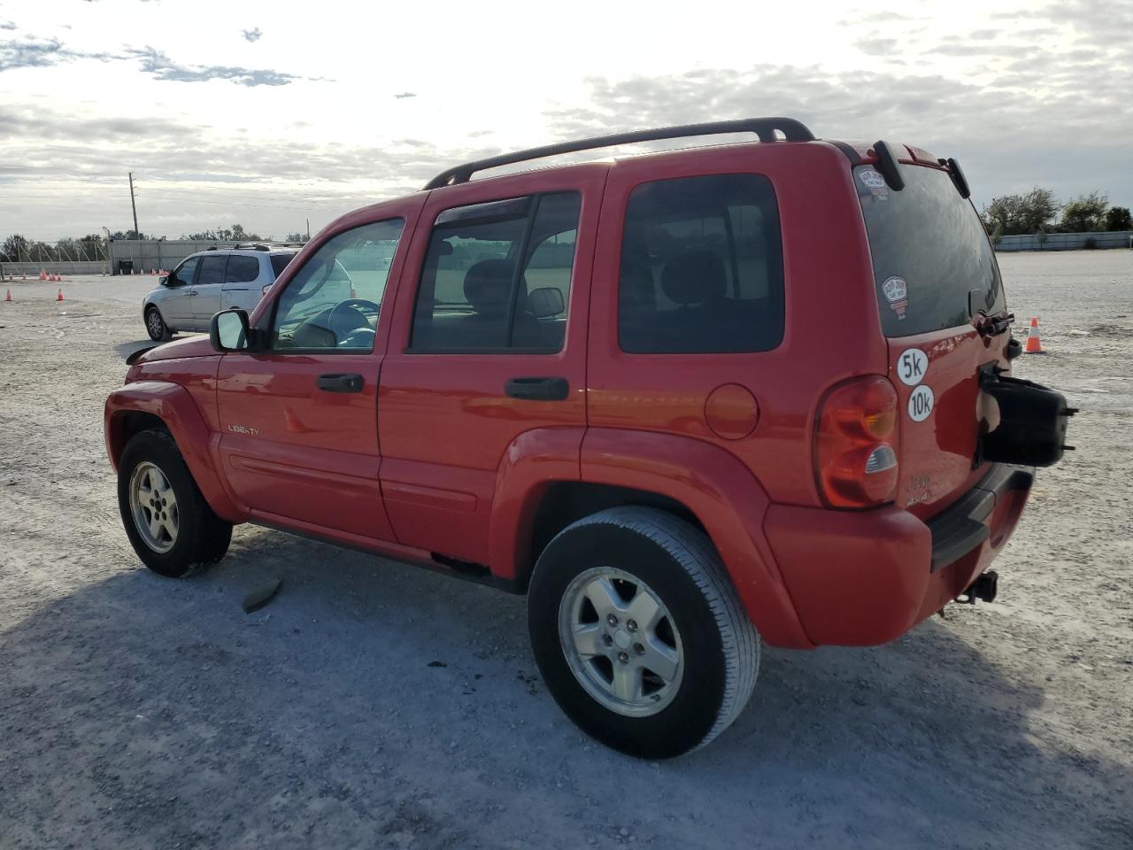 Image 2 of 2004 JEEP LIBERTY LIMITED 2004 with VIN 1J4GL58K04W103313