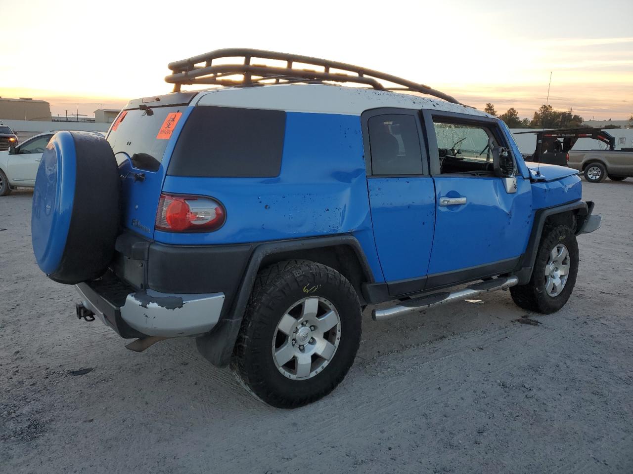 Изображение 3 2007 TOYOTA FJ CRUISER  2007 с VIN JTEBU11FX70090107