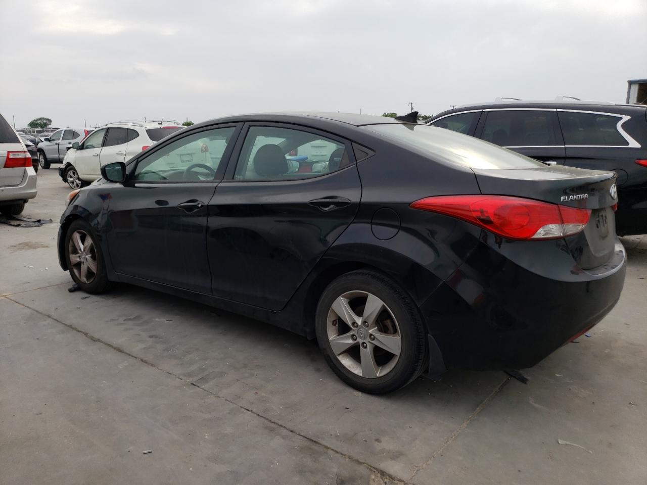 Image 2 of 2013 HYUNDAI ELANTRA GLS 2013 with VIN 5NPDH4AE7DH402781