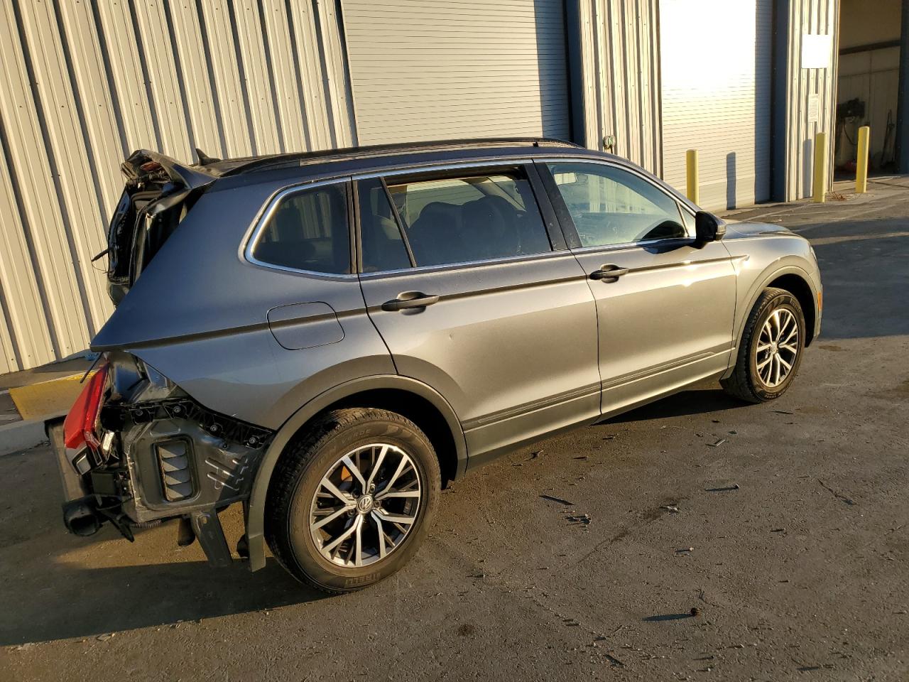 Obraz 3 z 2019 VOLKSWAGEN TIGUAN SE 2019 z VIN 3VV2B7AX5KM140036