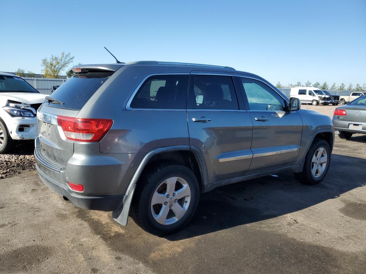 Изображение 3 2012 JEEP GRAND CHEROKEE LAREDO 2012 с VIN 1C4RJFAG6CC156761