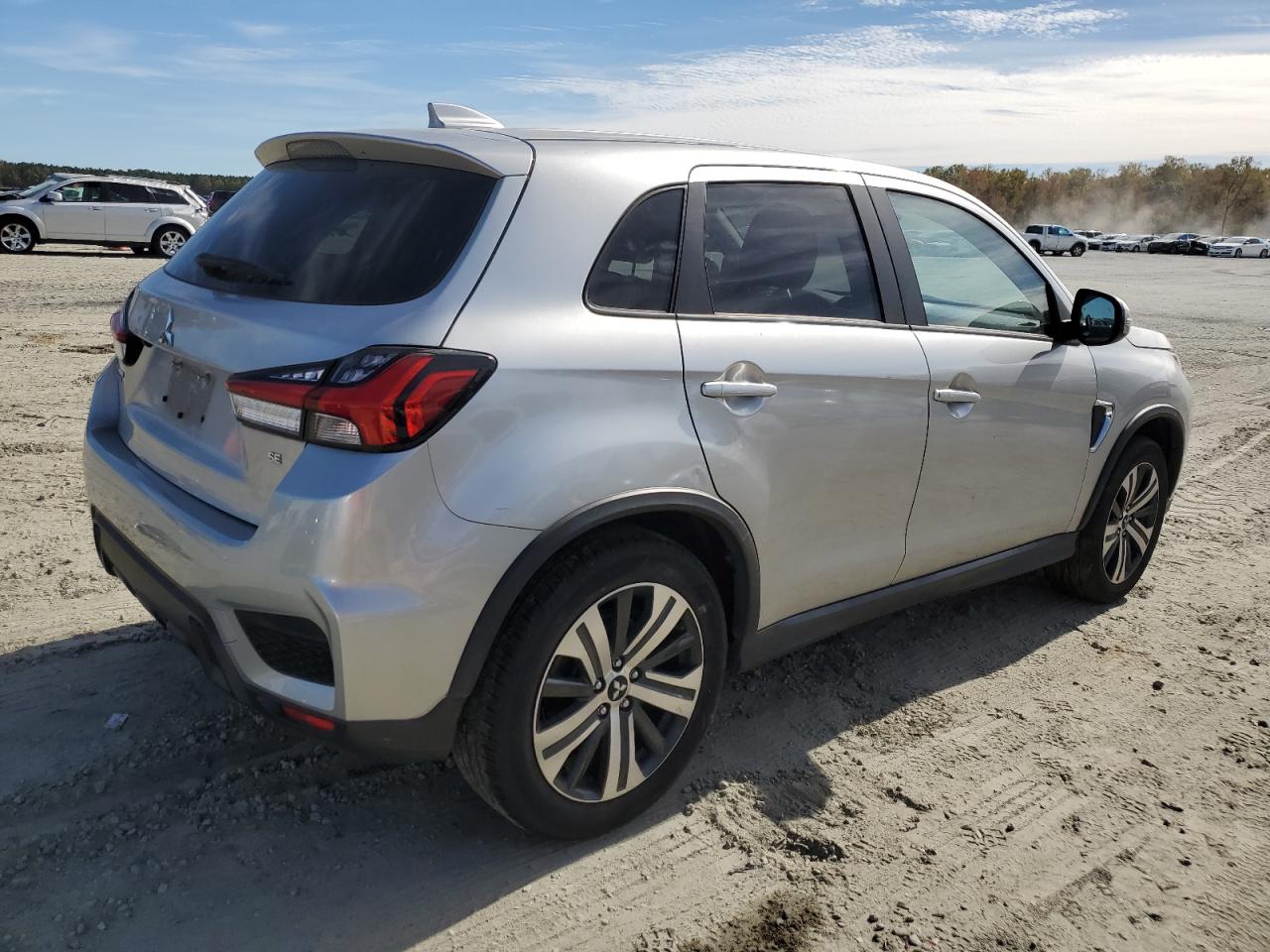 Изображение 3 2020 MITSUBISHI OUTLANDER SPORT ES 2020 с VIN JA4AR3AU6LU019303