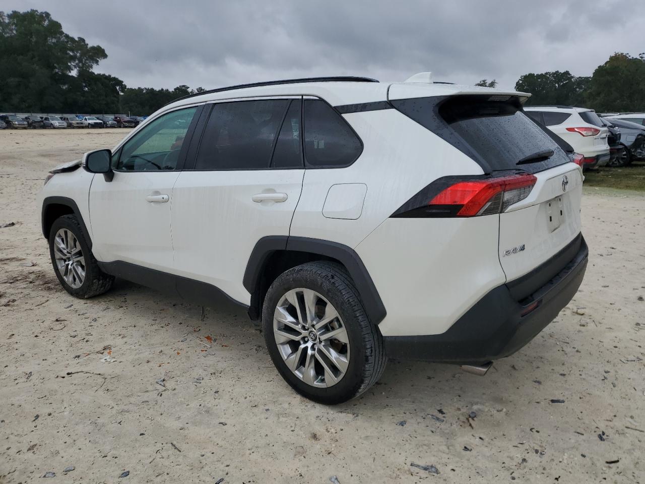 Image 2 of 2021 TOYOTA RAV4 XLE PREMIUM 2021 with VIN 2T3C1RFV7MW123264