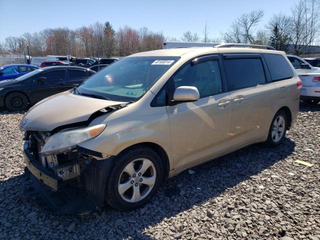 Изображение 2012 TOYOTA SIENNA LE 2012