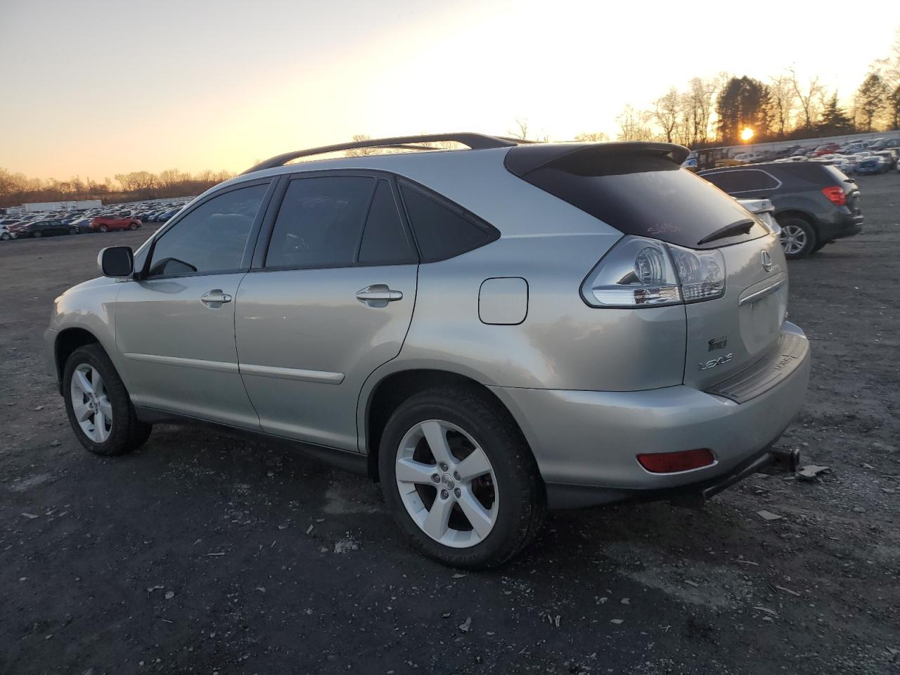 Image 2 of 2005 LEXUS RX 330 2005 with VIN 2T2HA31U25C063533