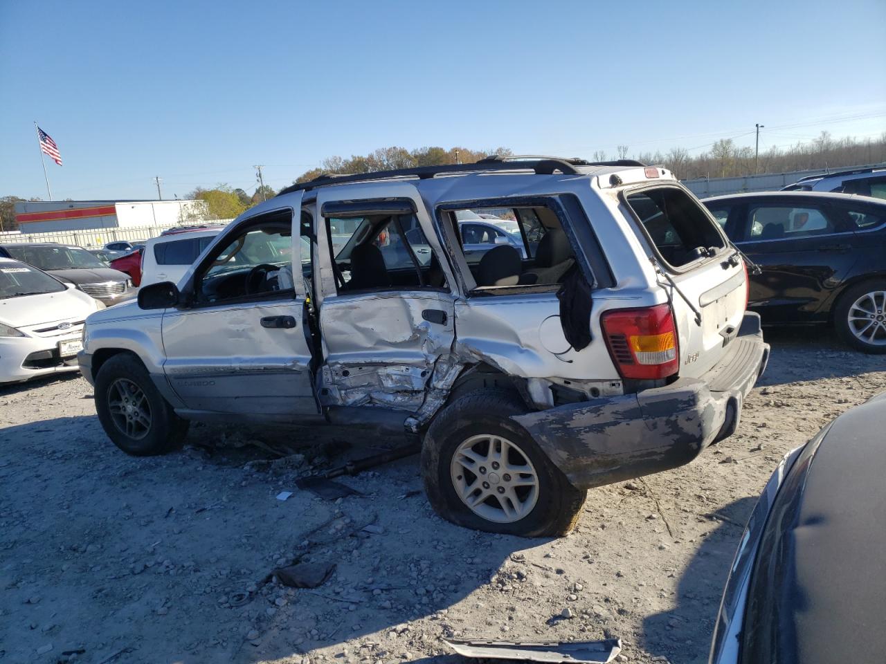 Image 2 of 2003 JEEP GRAND CHEROKEE LAREDO 2003 with VIN 1J4GX48S03C550609