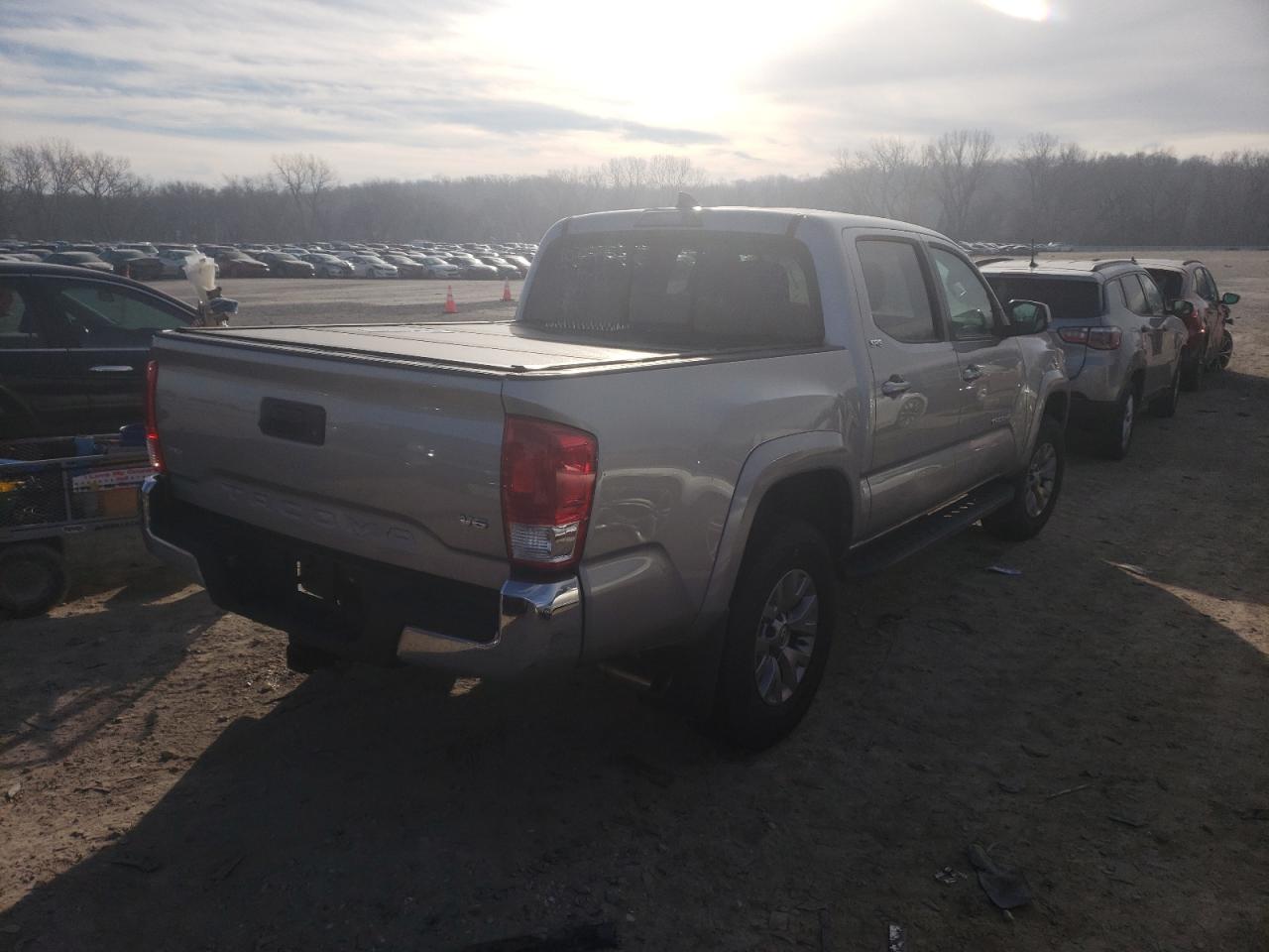 Изображение 3 2017 TOYOTA TACOMA DOUBLE CAB 2017 с VIN 5TFAZ5CN5HX049471