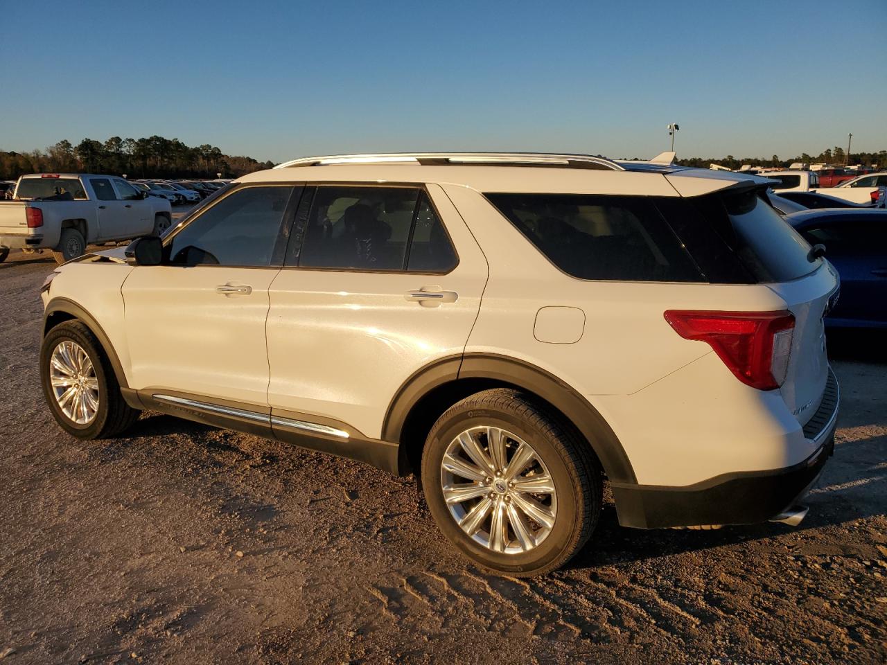 Image 2 of 2023 FORD EXPLORER LIMITED 2023 with VIN 1FMSK8FH2PGA27499