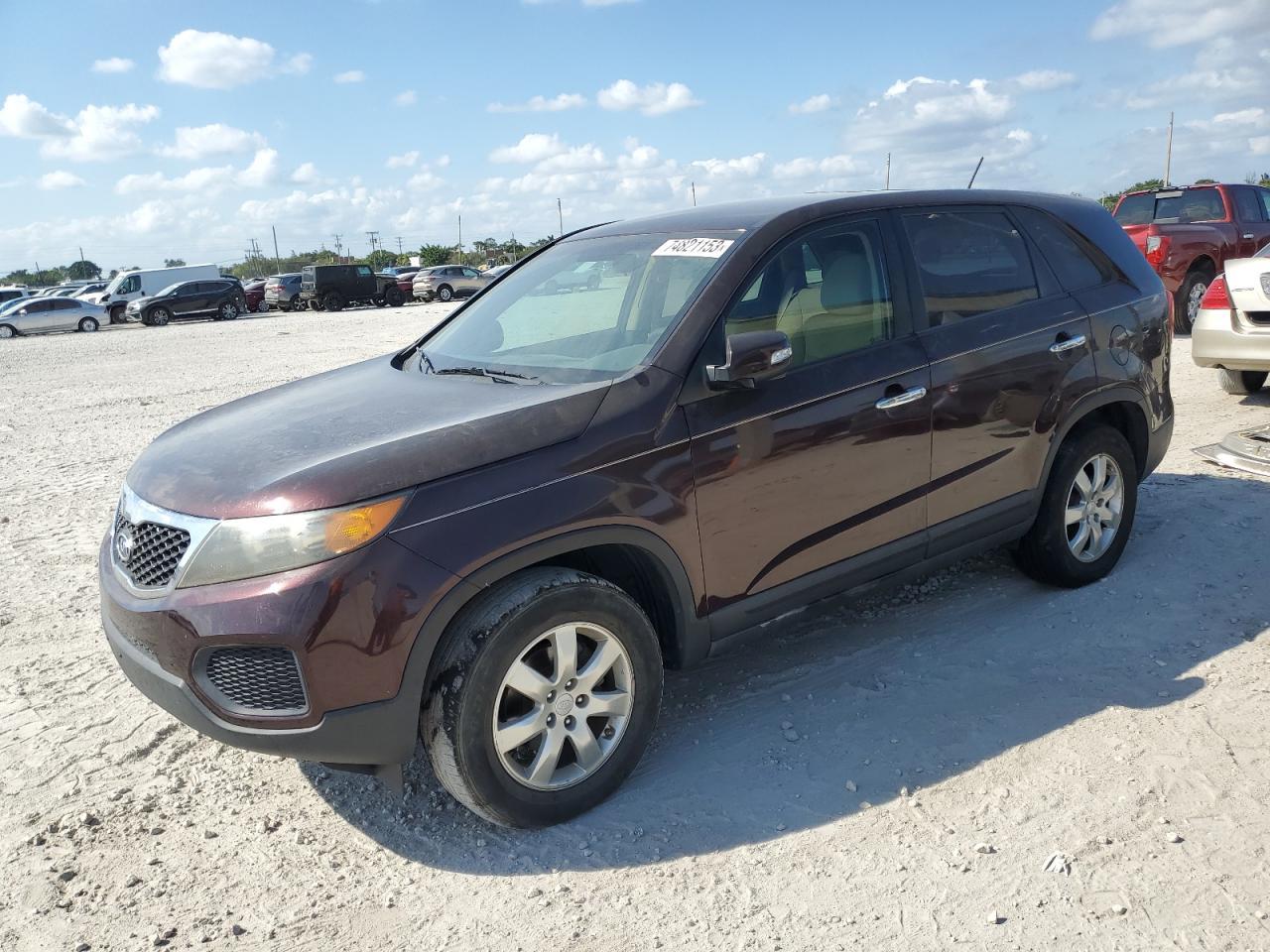 Image 1 of 2011 KIA SORENTO BASE 2011 with VIN 5XYKT3A14BG109079