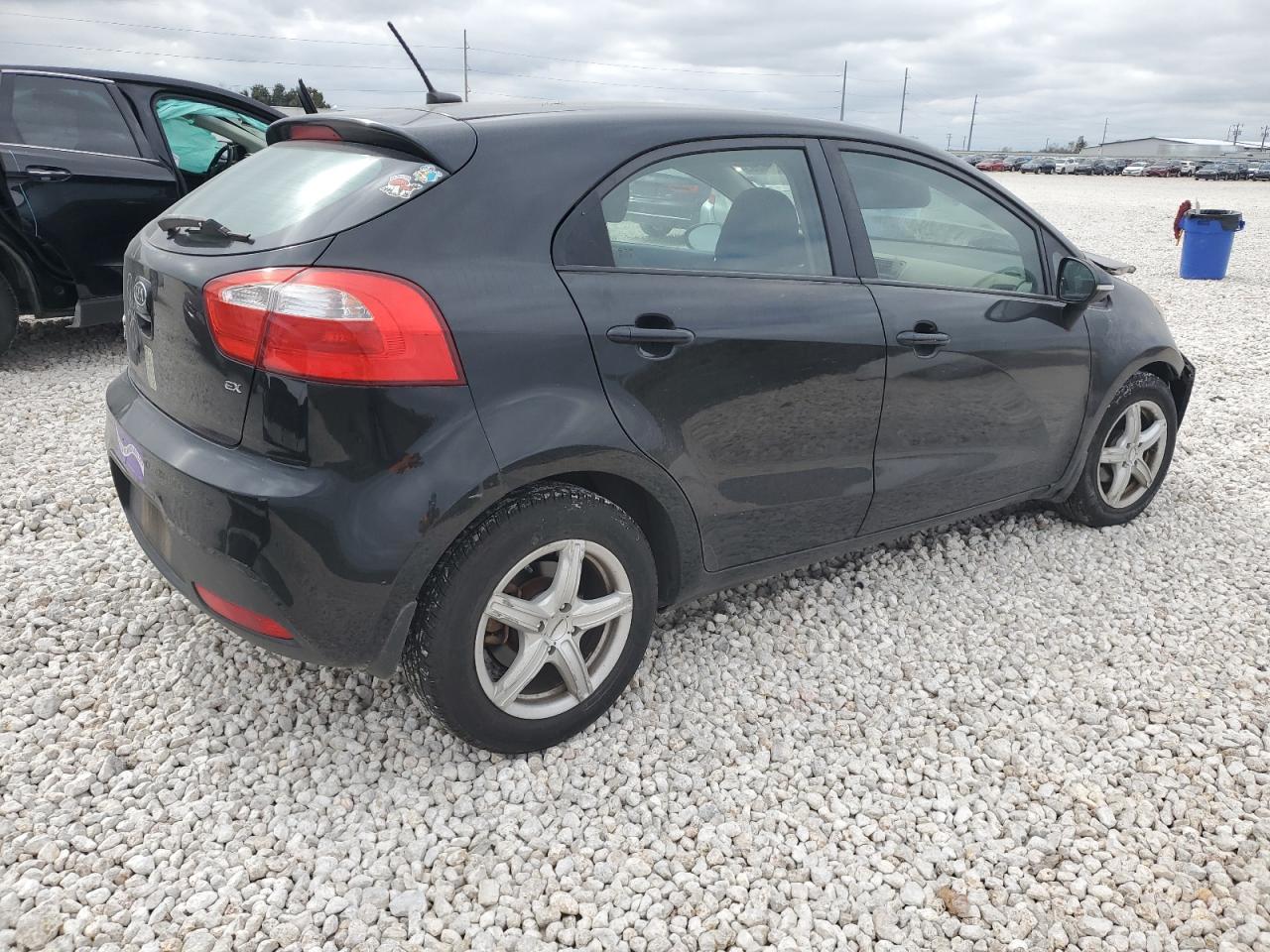 Image 3 of 2013 KIA RIO EX 2013 with VIN KNADN5A3XD6104259