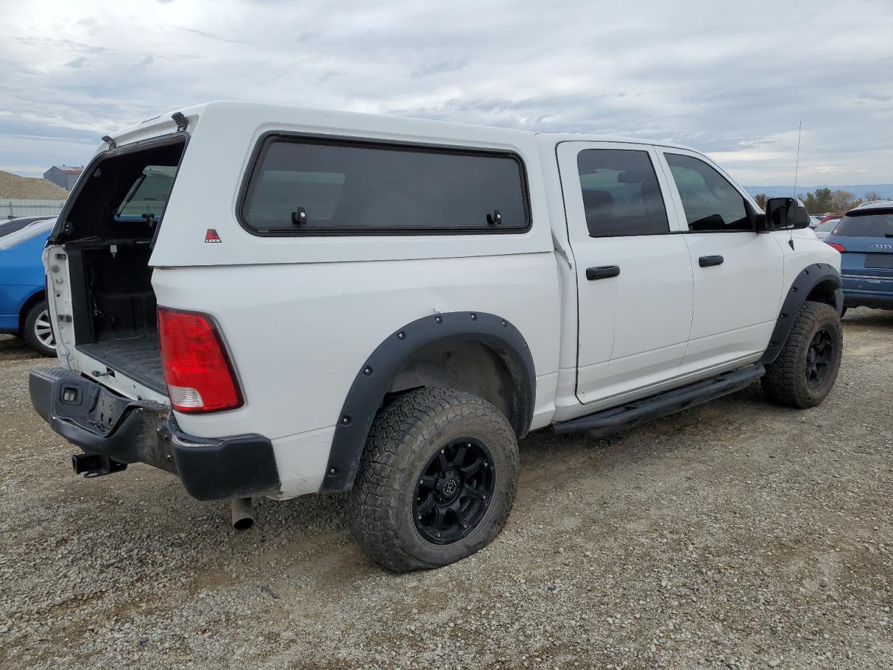 Image 3 of 2015 RAM 1500 ST 2015 with VIN 3C6RR7KT5FG635904