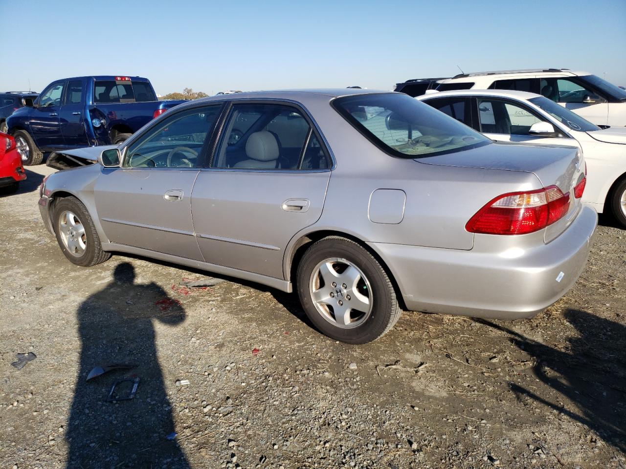 Image 2 of 1998 HONDA ACCORD EX 1998 with VIN 1HGCG1659WA017336