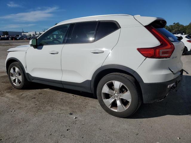 Image 2 of 2019 VOLVO XC40 T5 MOMENTUM 2019 with VIN YV4162XZ4K2008562