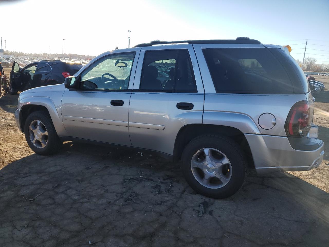 Изображение 2 2007 CHEVROLET TRAILBLAZER LS 2007 с VIN 1GNDS13S072257051